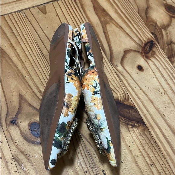 Anthropologie Bibi Lou Floral Pointed Slingback  with Gold Crystal Buckle - Picture 8 of 15